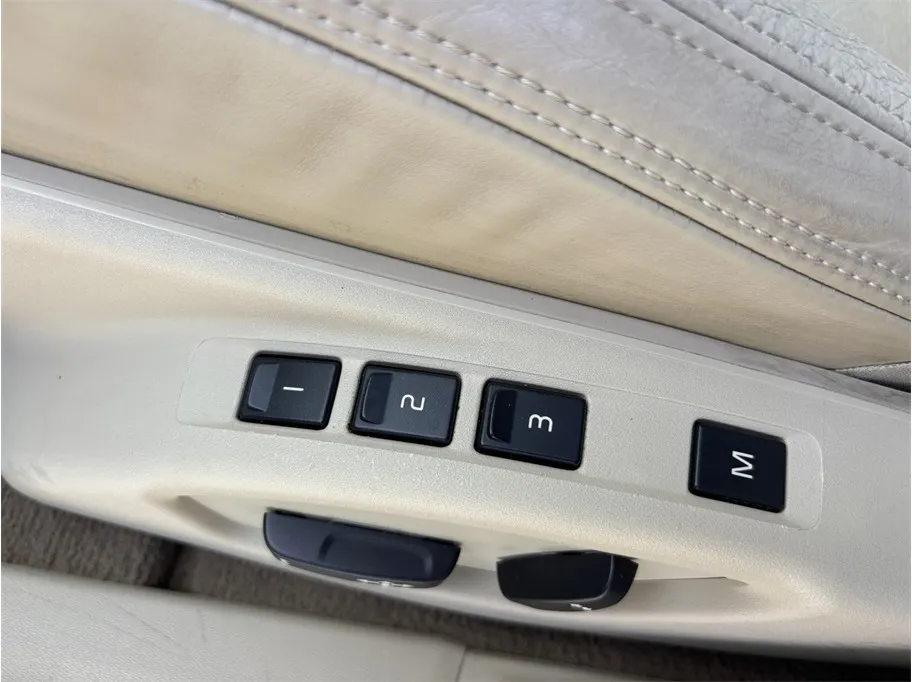 Volvo S60 photo 19
