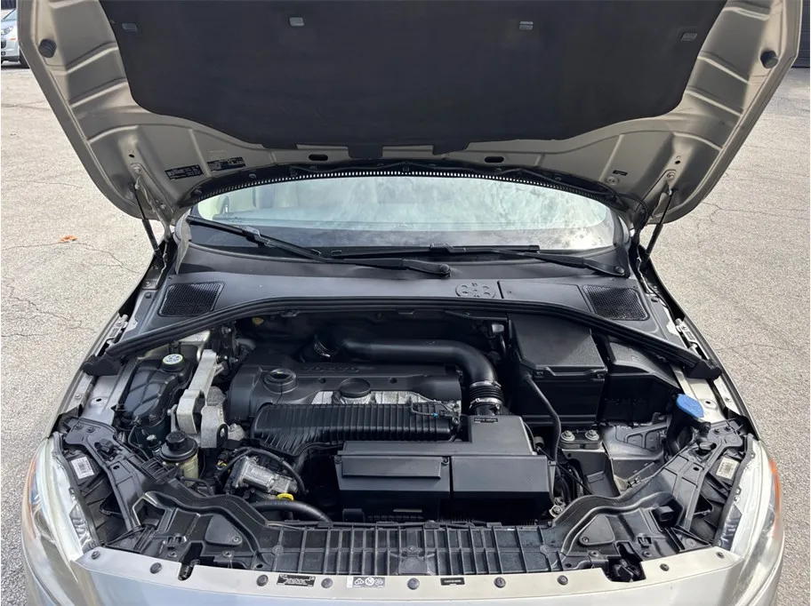 Volvo S60 photo 41