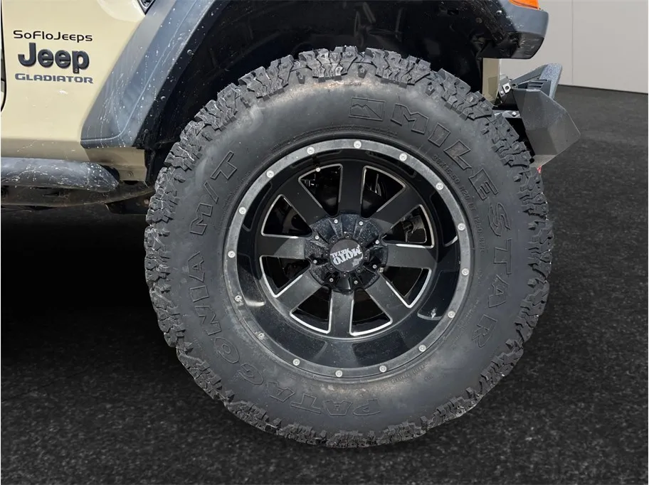 Jeep Gladiator photo 12