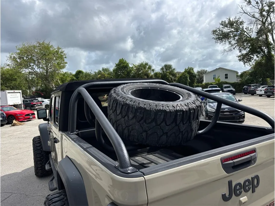 Jeep Gladiator photo 15