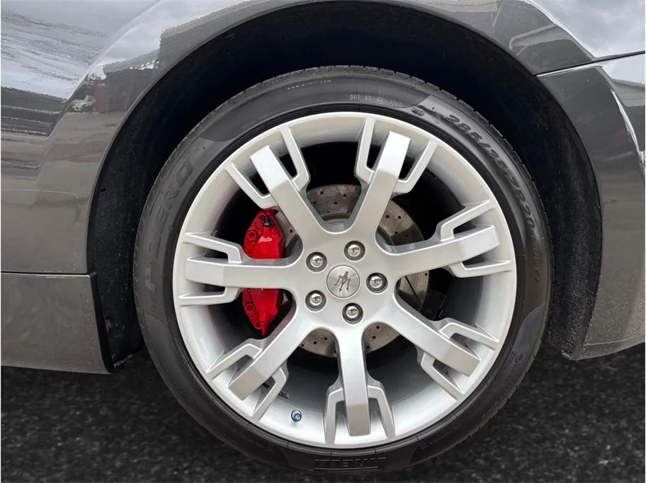 Maserati Granturismo photo 14