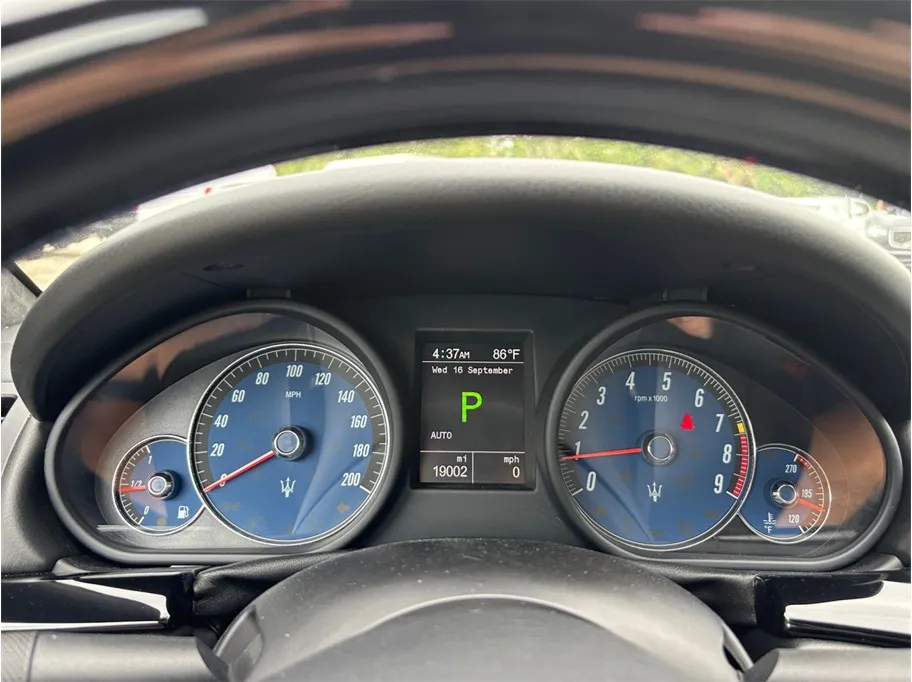 Maserati Granturismo photo 23