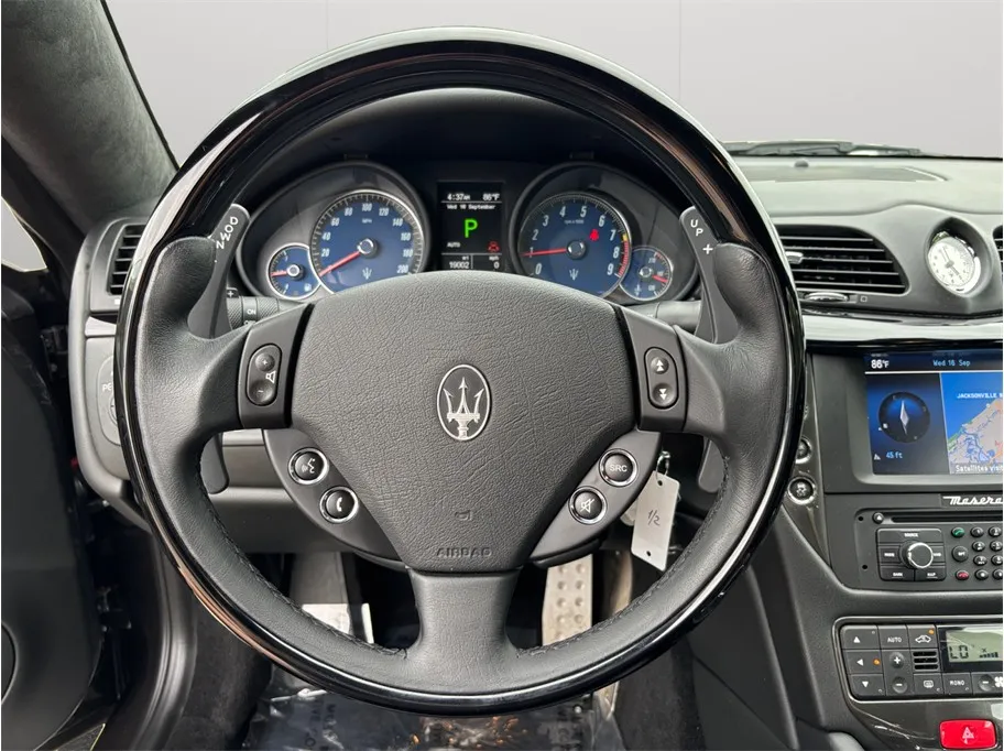 Maserati Granturismo photo 24