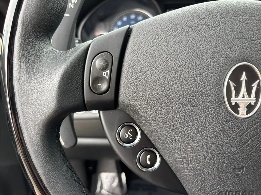 Maserati Granturismo photo 25