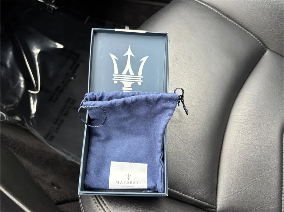 Maserati Granturismo photo 30