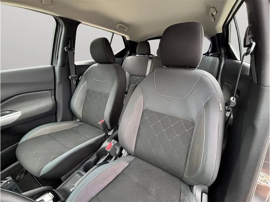 Nissan Kicks photo 16