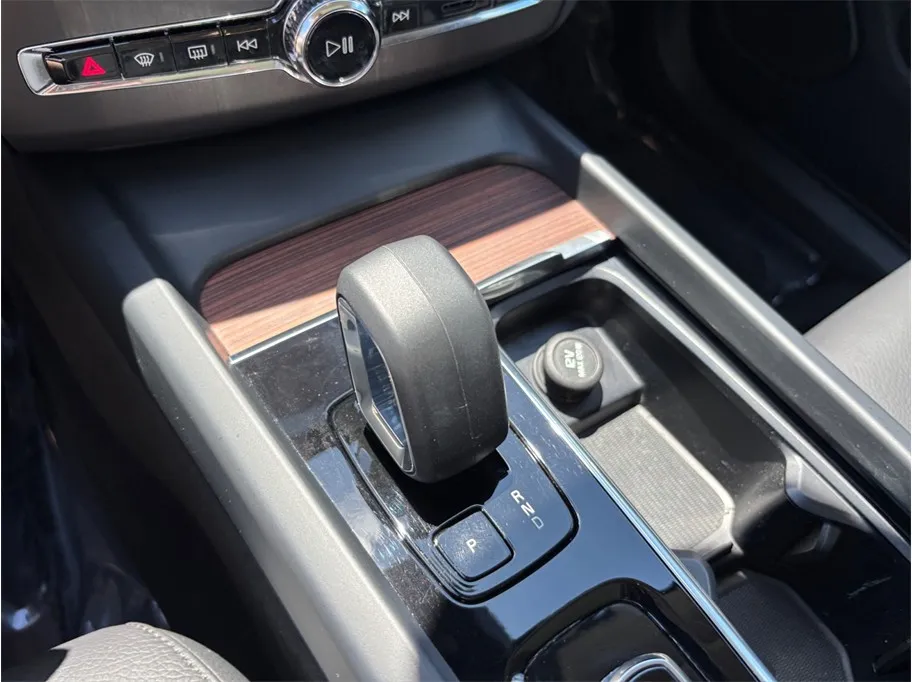 Volvo XC60 photo 37