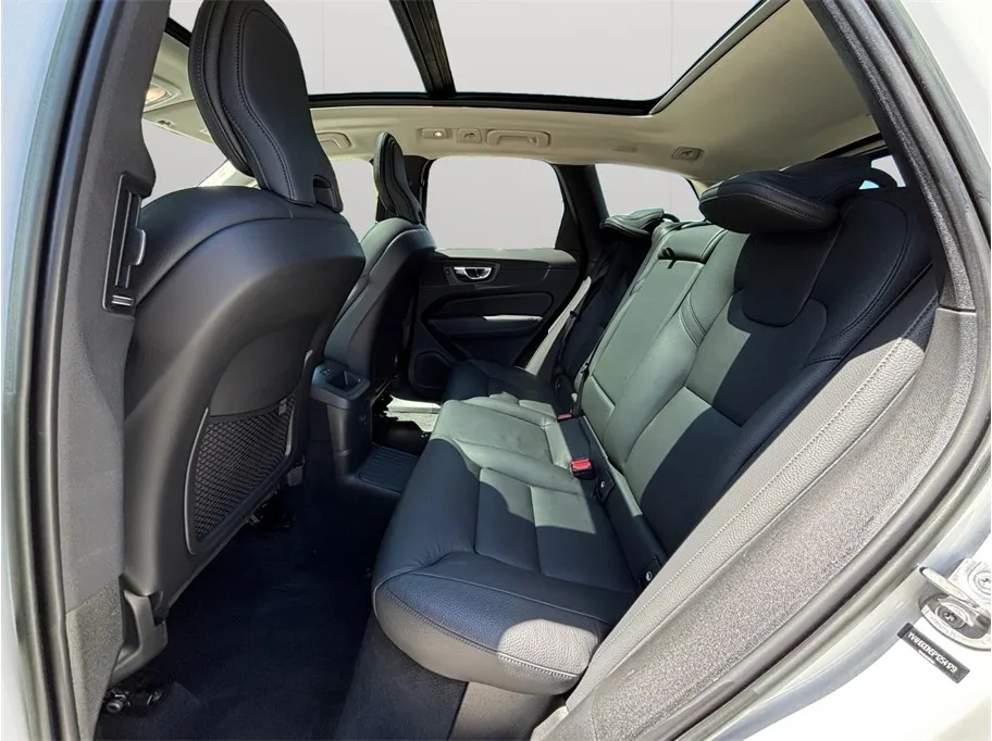 Volvo XC60 photo 39
