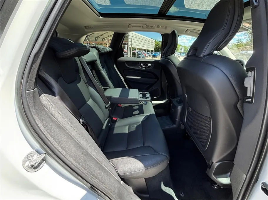 Volvo XC60 photo 43