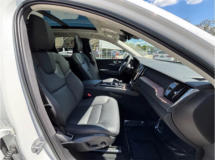 Volvo XC60 photo 44