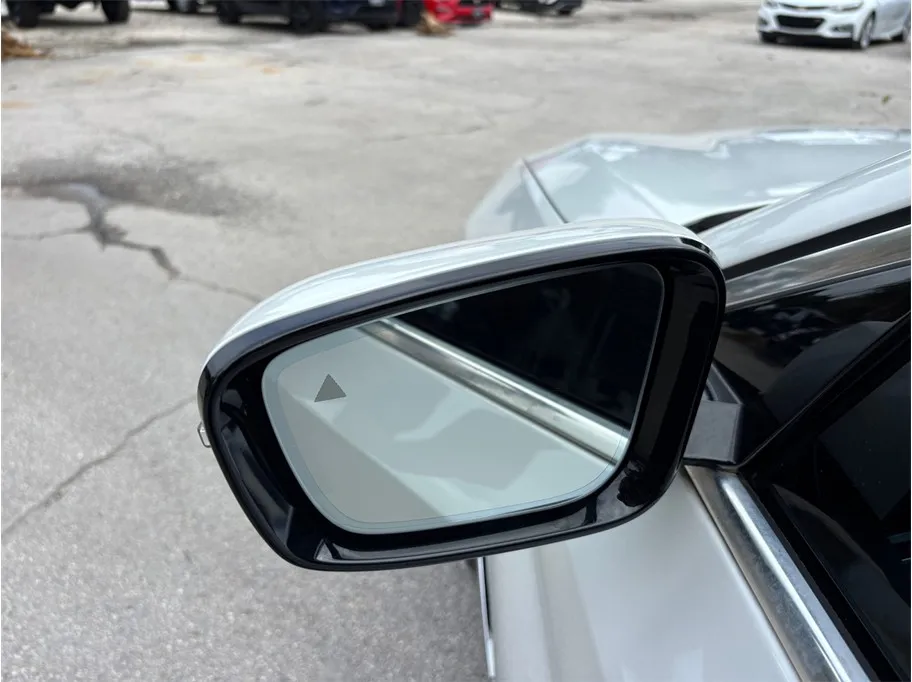 BMW 5 Series photo 19