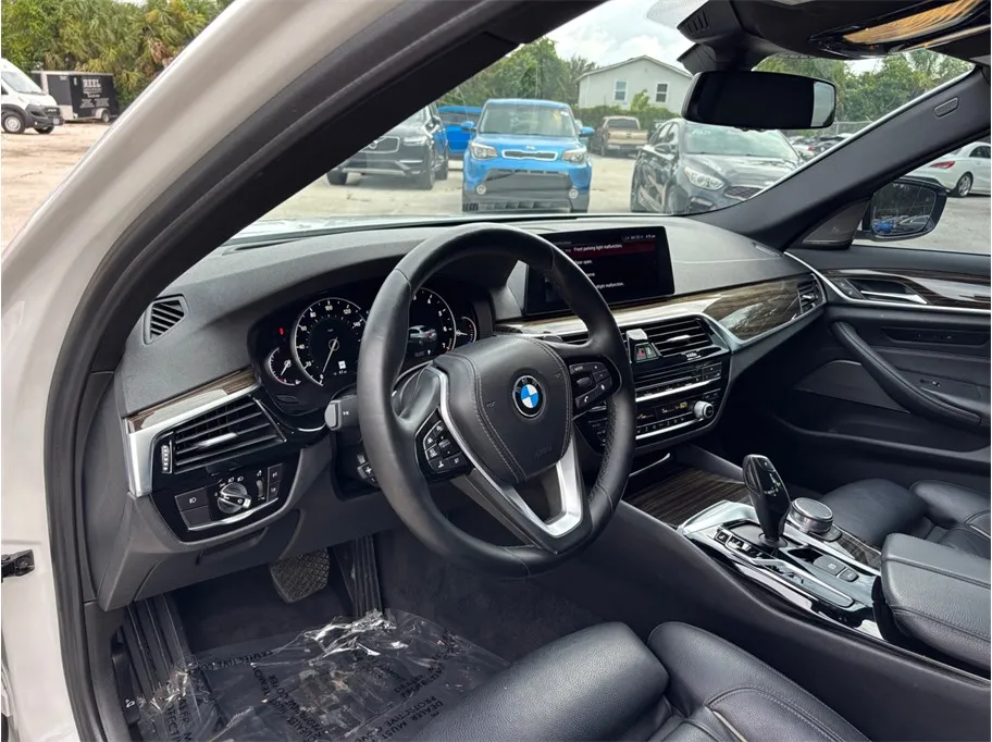 BMW 5 Series photo 20