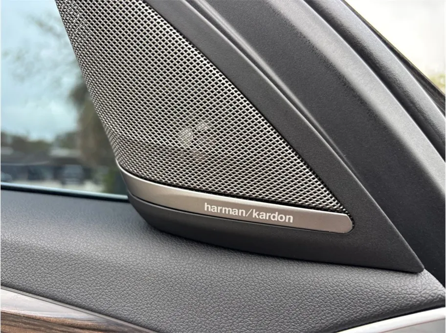 BMW 5 Series photo 26