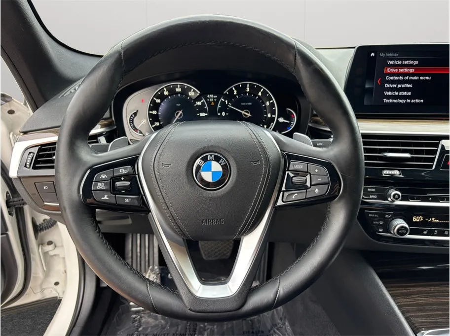 BMW 5 Series photo 27