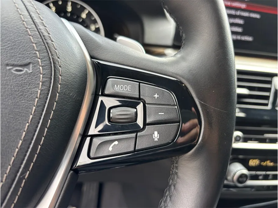 BMW 5 Series photo 29