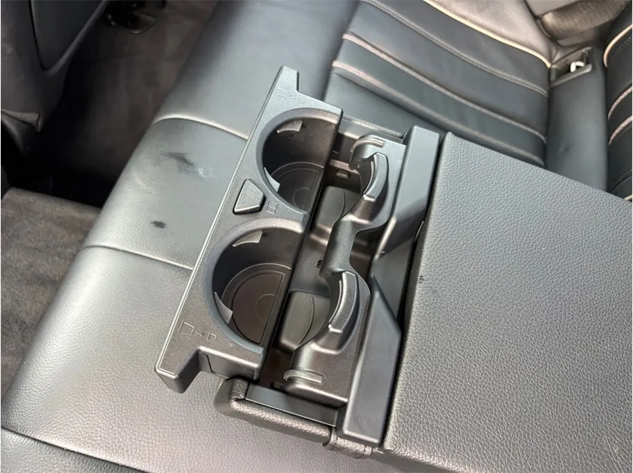 BMW 5 Series photo 43