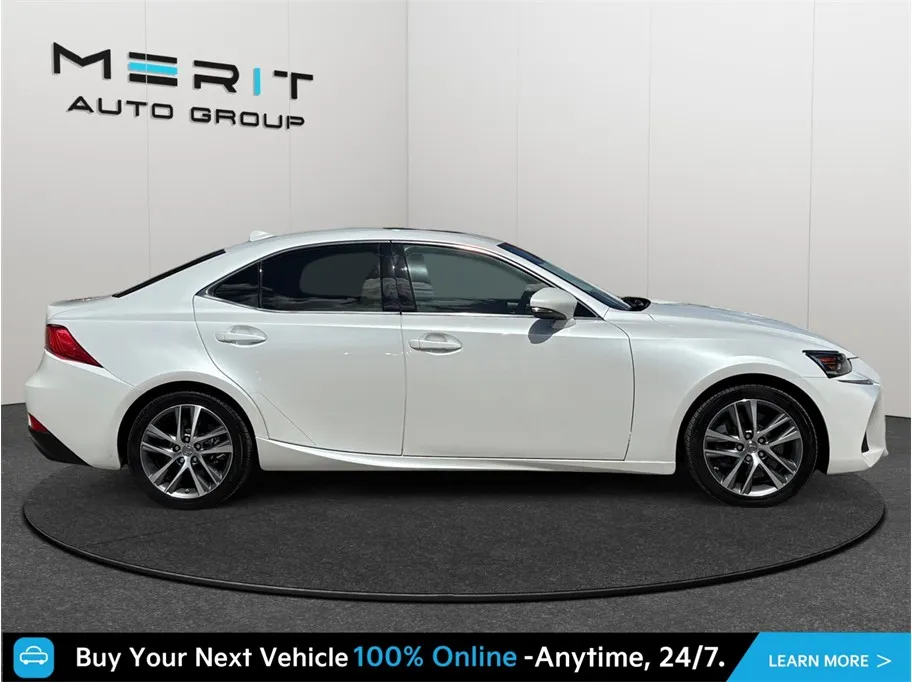 Lexus IS photo 10