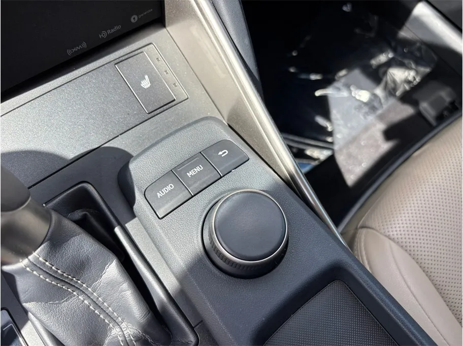 Lexus IS photo 30