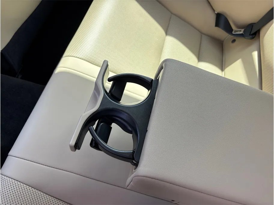 Lexus IS photo 36