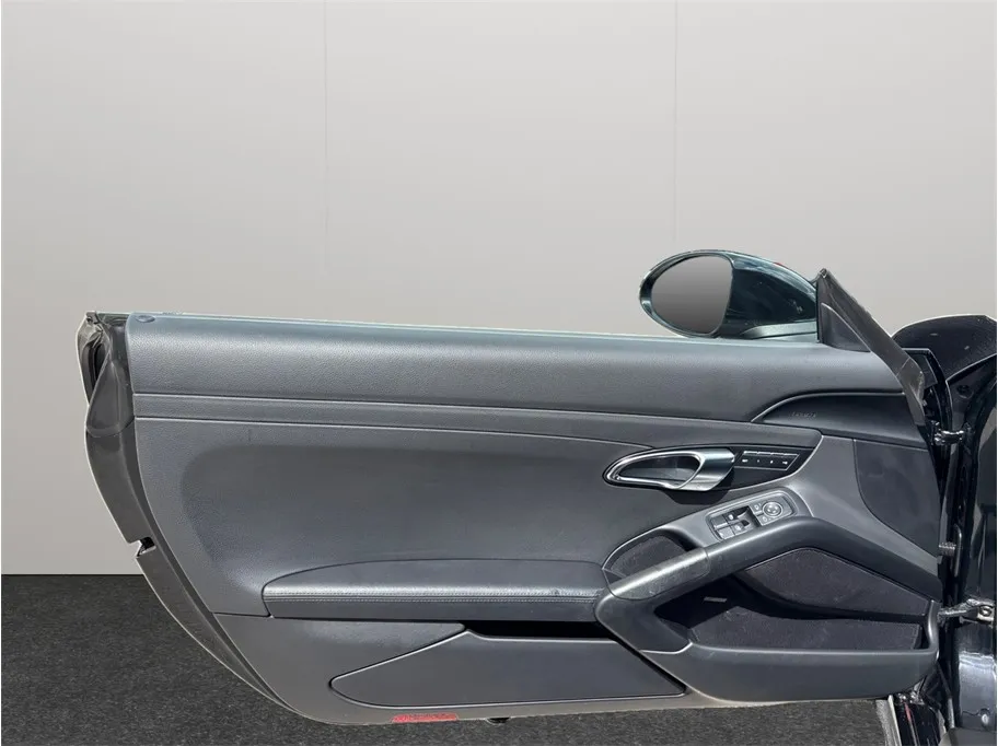 Porsche 718 Boxster photo 20