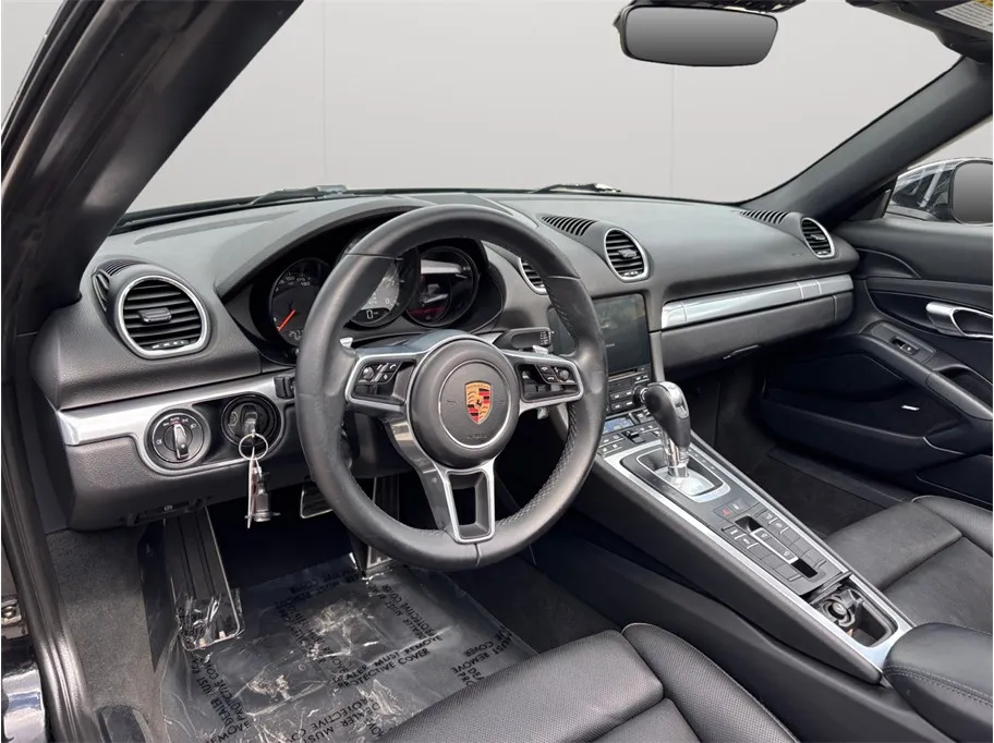 Porsche 718 Boxster photo 6