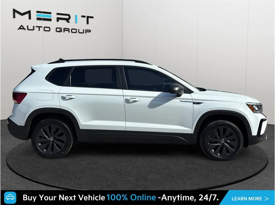 Volkswagen Taos photo 10