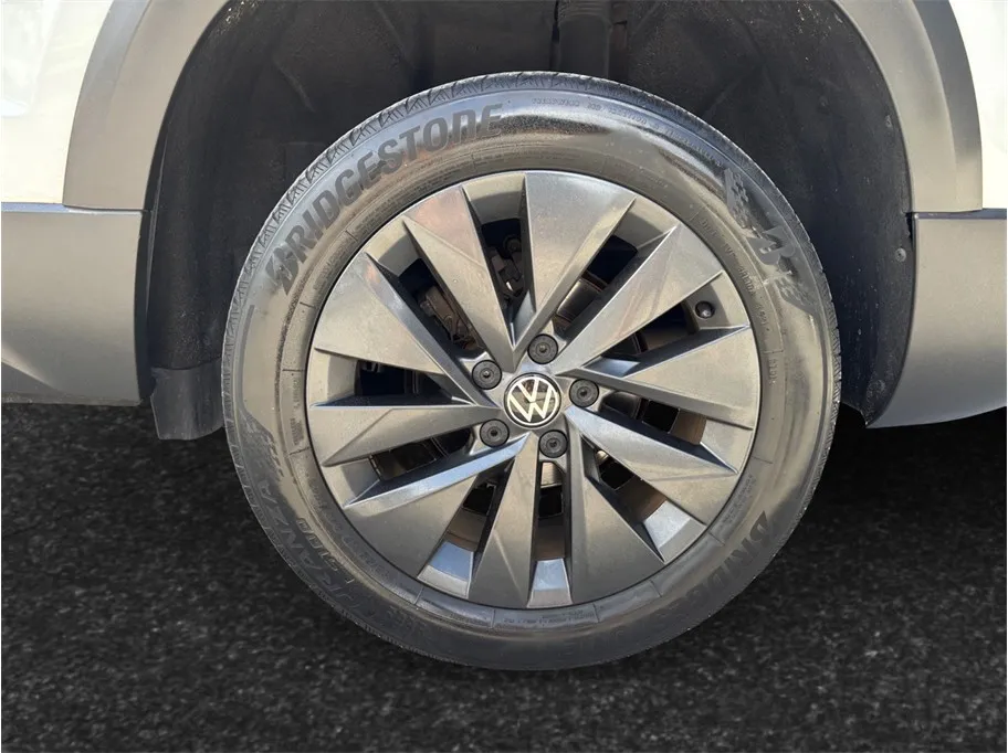 Volkswagen Taos photo 14