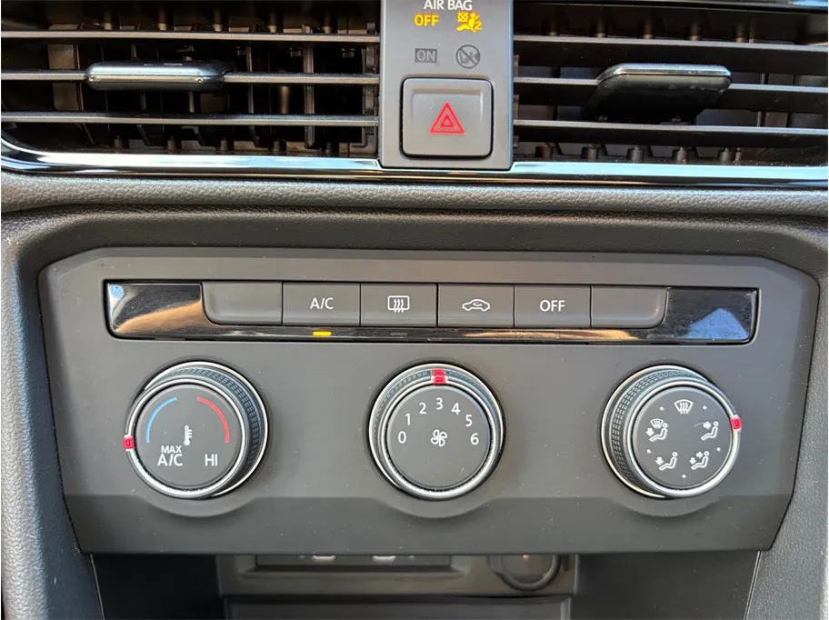 Volkswagen Taos photo 25