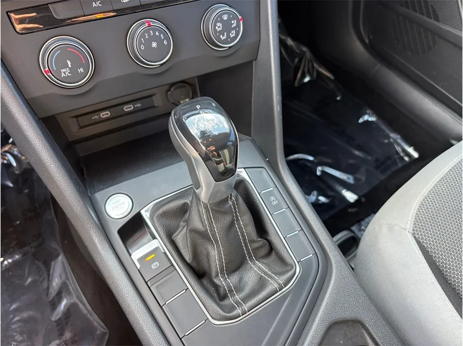 Volkswagen Taos photo 28