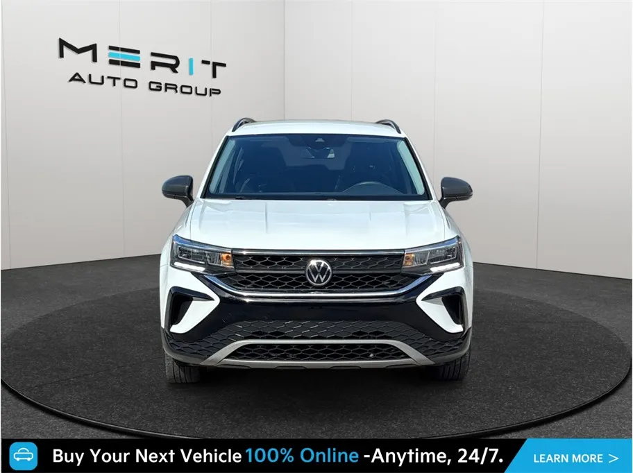 Volkswagen Taos photo 3