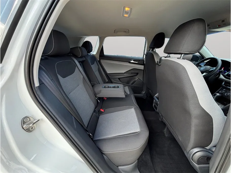 Volkswagen Taos photo 32