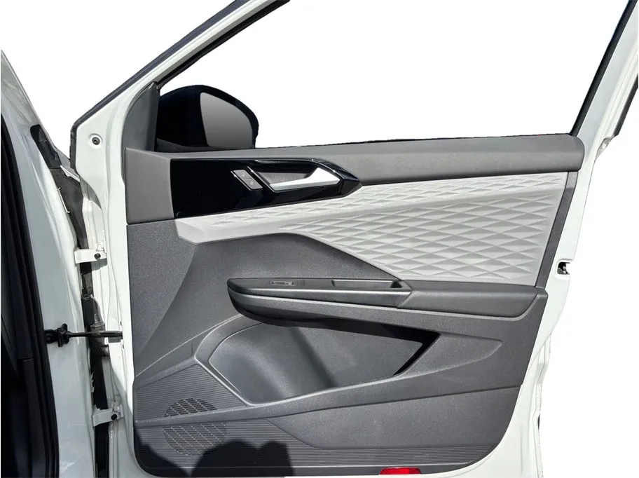 Volkswagen Taos photo 34