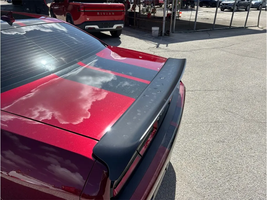 Dodge Challenger photo 16