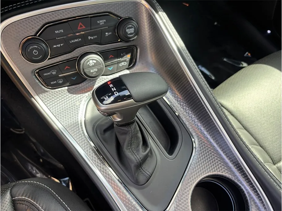 Dodge Challenger photo 36