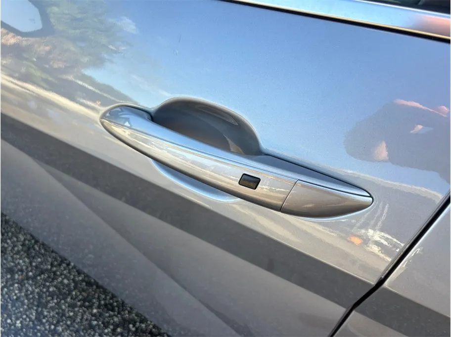 Hyundai Elantra photo 15