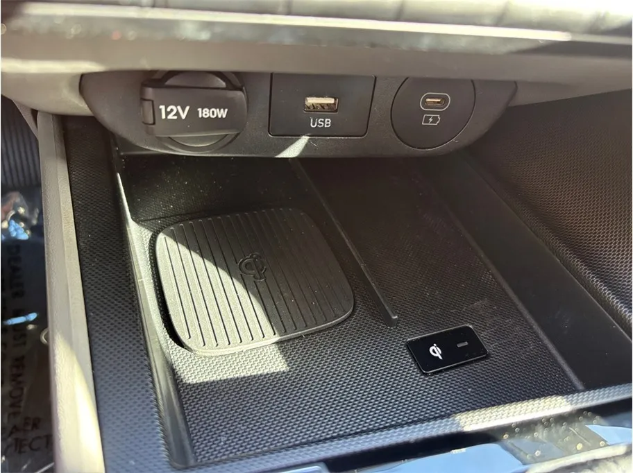 Hyundai Elantra photo 30