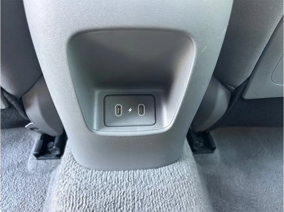 Hyundai Elantra photo 36