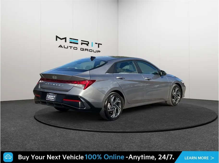 Hyundai Elantra photo 9