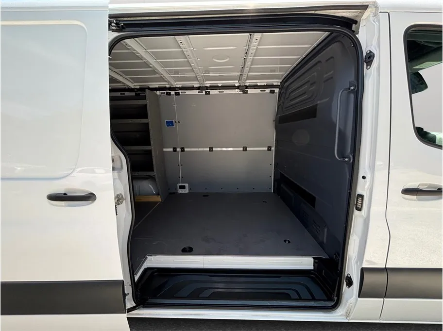 Mercedes-Benz Sprinter photo 46