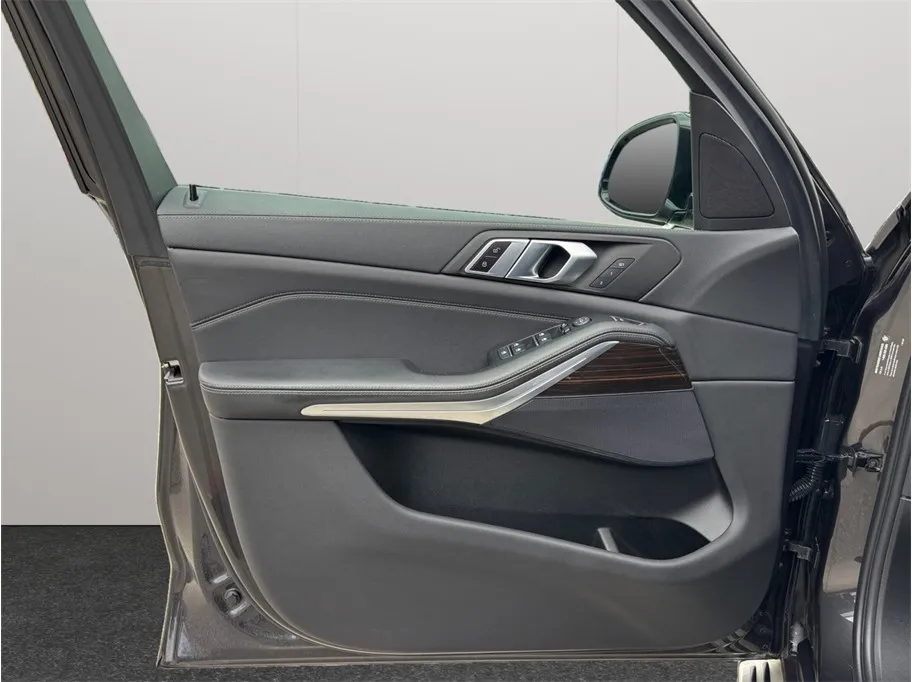 BMW X5 photo 24