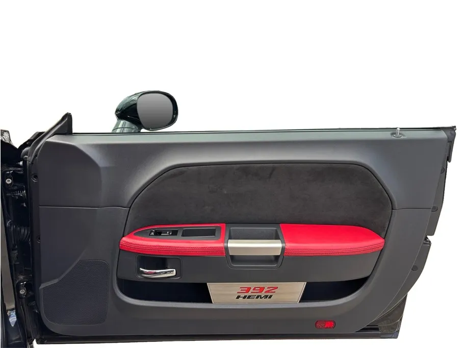 Dodge Challenger photo 34