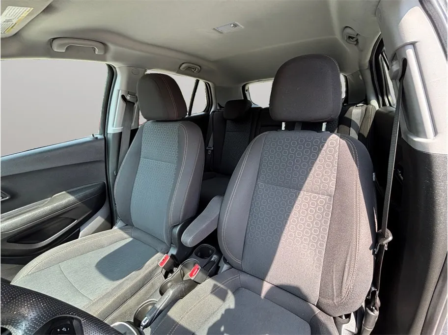 Chevrolet Trax photo 13