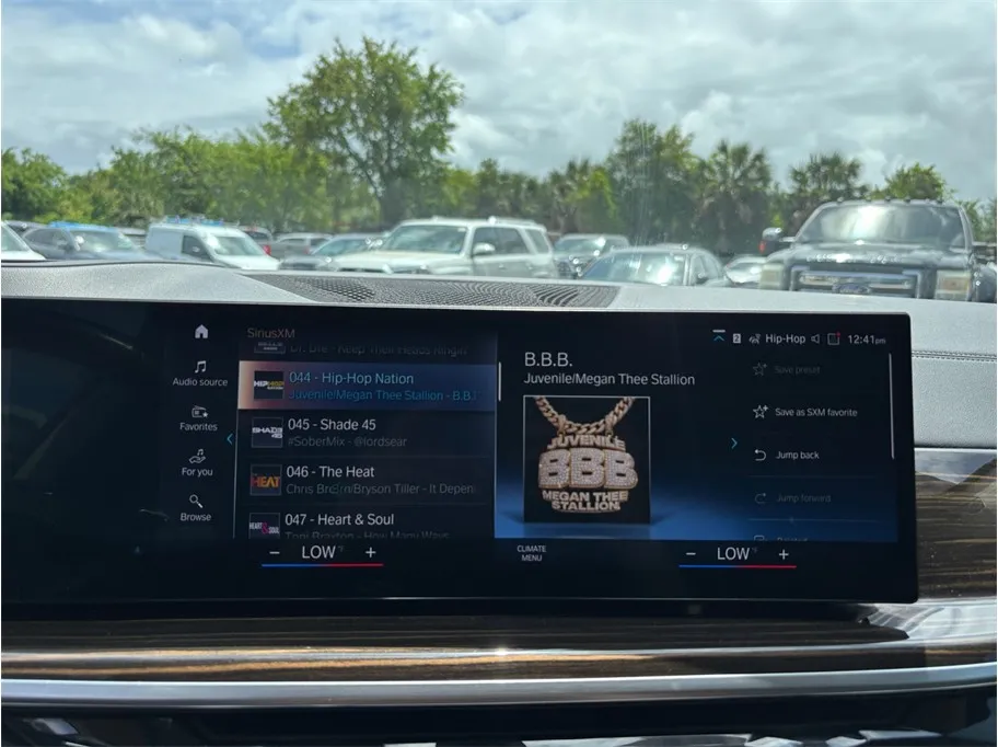 BMW X7 photo 34