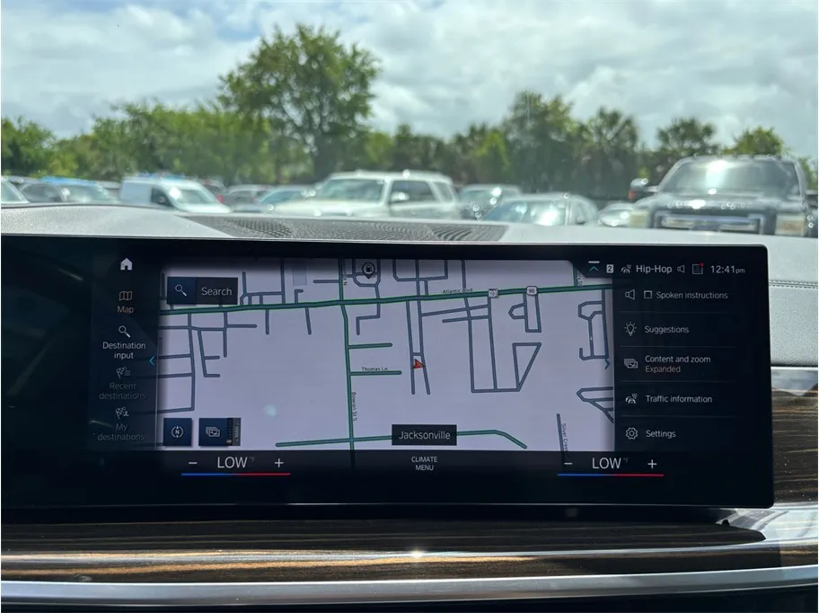BMW X7 photo 35