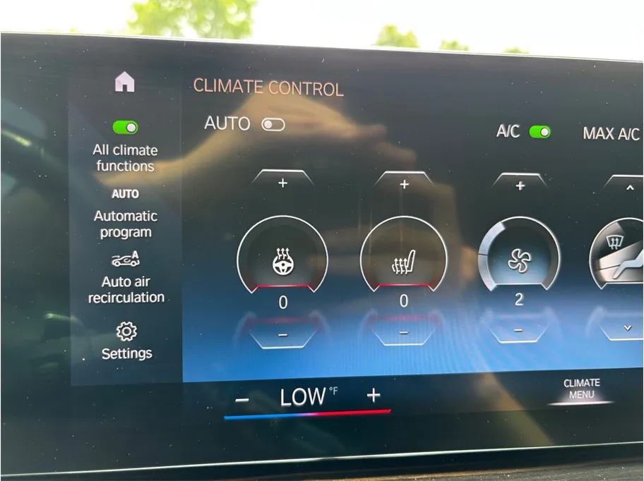 BMW X7 photo 38
