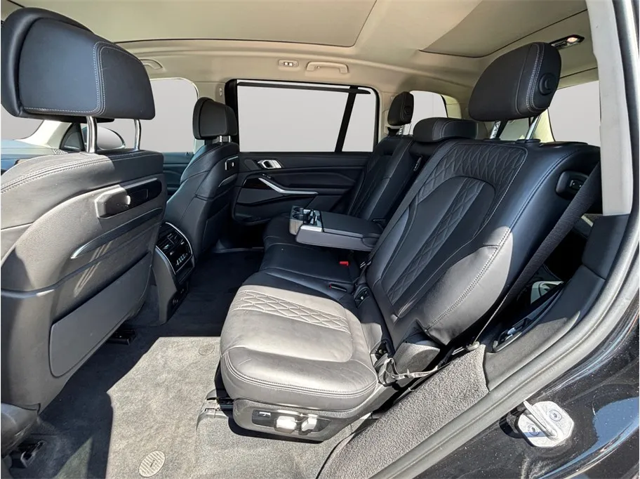 BMW X7 photo 43