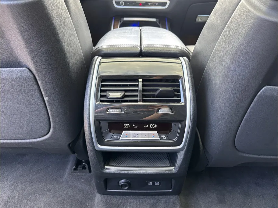 BMW X7 photo 45