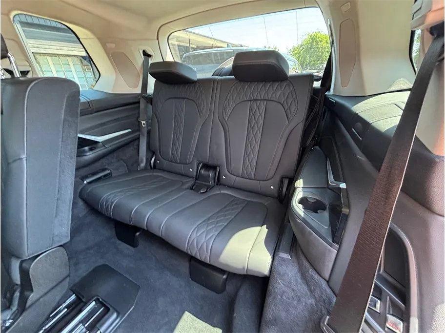 BMW X7 photo 47