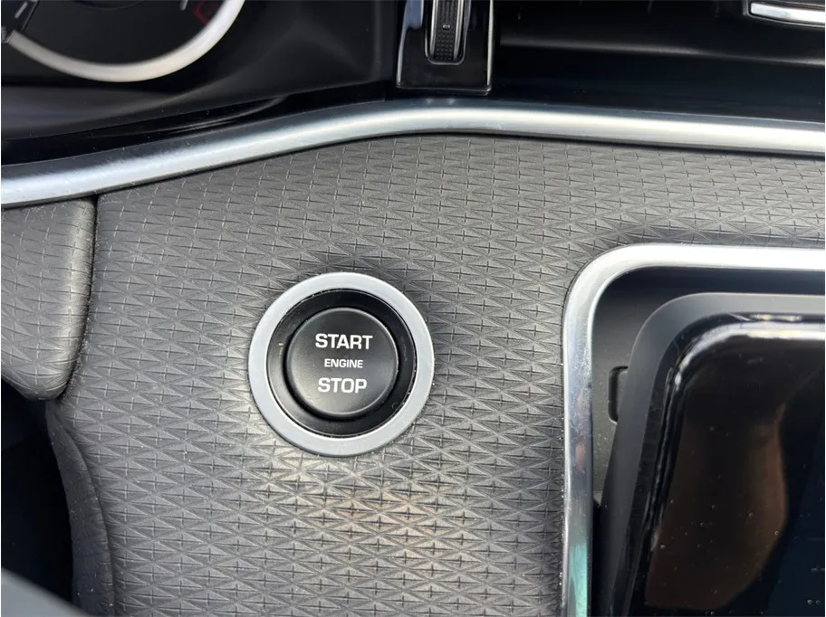 Land Rover Range Rover Evoque photo 25