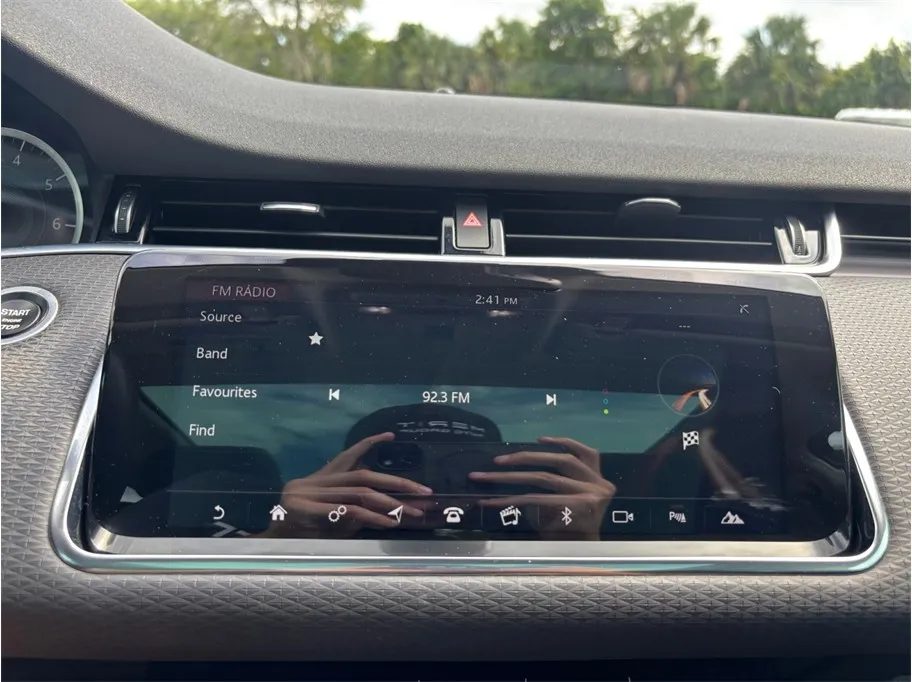Land Rover Range Rover Evoque photo 26